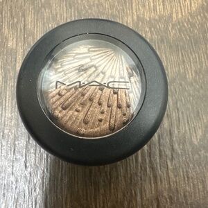MAC Havana eyeshadow